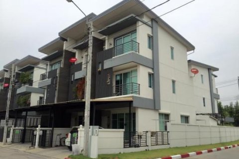 Sobre plano Town Avenue Rama 9 en Bangkok, Tailandia № 46125