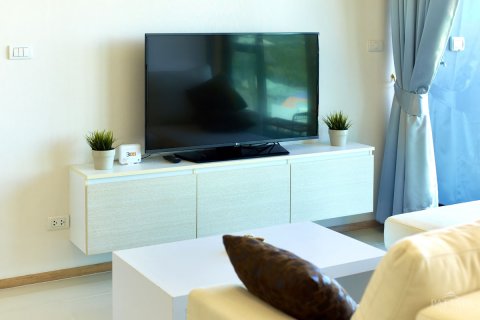 Condominio de 2 dormitorios en Jomtien Beach, Pattaya, Tailandia № 45414 - foto 9