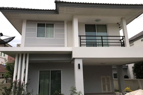 Casa de 3 dormitorios en Pattaya, Tailandia № 45524