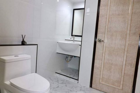 Casa de 3 dormitorios en Bang Lamung, Tailandia № 46327 - foto 25
