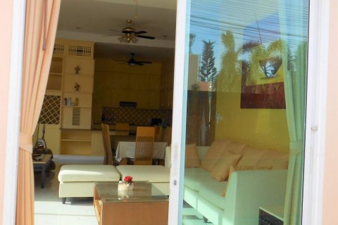 Casa de 3 dormitorios en Pattaya, Tailandia № 45469 - foto 30
