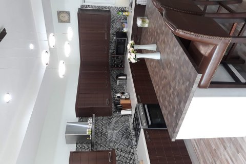 Casa de 4 dormitorios en Pattaya, Tailandia № 45512 - foto 8
