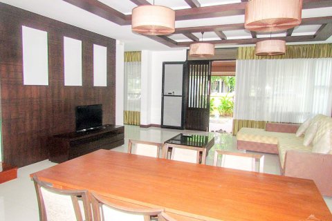 Casa de 3 dormitorios en Pattaya, Tailandia № 45511 - foto 11