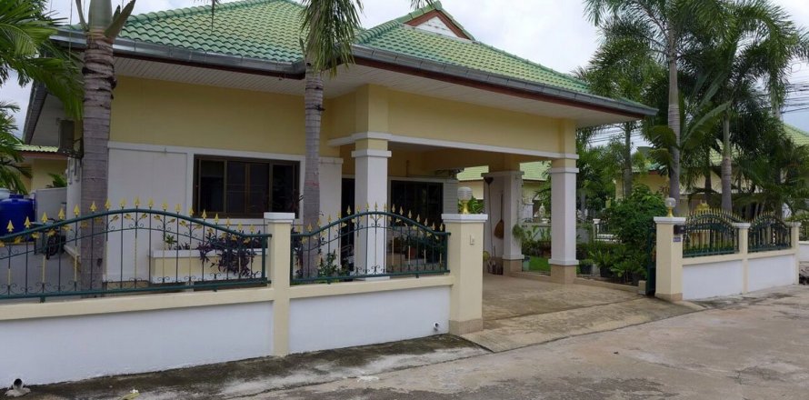 Casa de 3 dormitorios en Pattaya, Tailandia № 45468