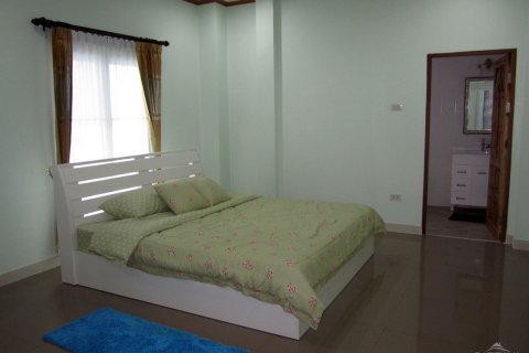 Casa de 5 dormitorios en Jomtien Beach, Pattaya, Tailandia № 45502 - foto 27