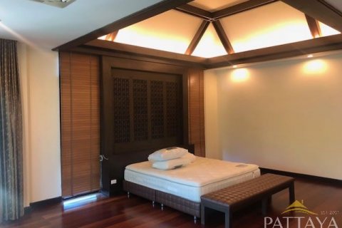 Casa de 4 dormitorios en Pattaya, Tailandia № 45471 - foto 21