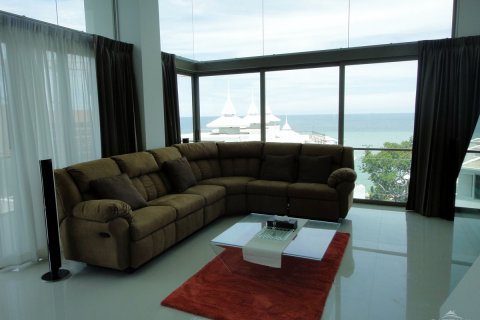 Condominio de 4 dormitorios en Pattaya, Tailandia № 45303