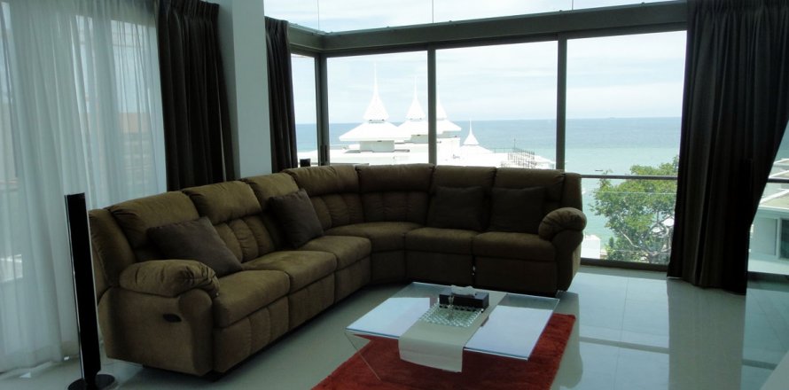 Condominio de 4 dormitorios en Pattaya, Tailandia № 45303