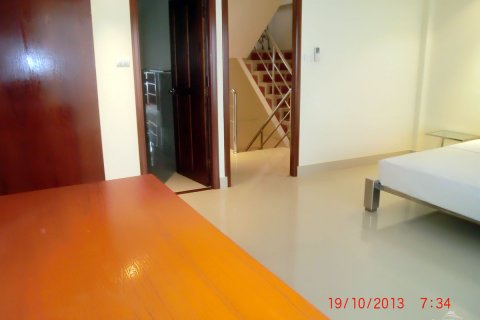 Casa de 3 dormitorios en Pattaya, Tailandia № 45558 - foto 22