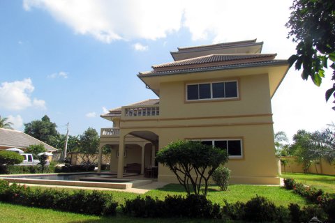 Casa de 4 dormitorios en Pattaya, Tailandia № 45500 - foto 5