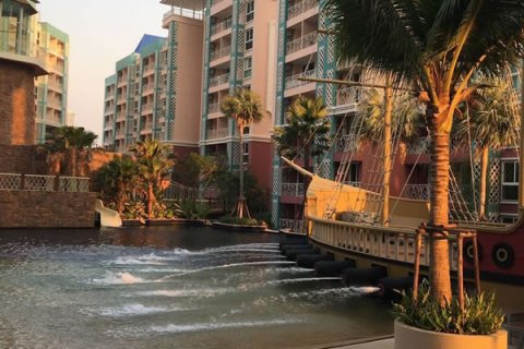 Condominio de 2 dormitorios en Jomtien Beach, Pattaya, Tailandia № 45074
