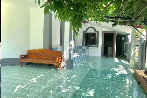 Casa de 3 dormitorios en Pattaya, Tailandia № 45544 - foto 11