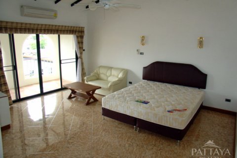 Casa de 3 dormitorios en Pattaya, Tailandia № 45548 - foto 4