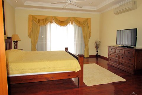 Casa de 3 dormitorios en Pattaya, Tailandia № 45435 - foto 30