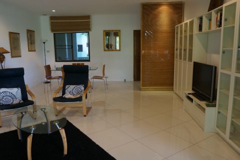 Condominio de 2 dormitorios en Pattaya, Tailandia № 45006 - foto 7