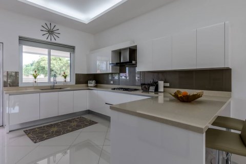 Casa de 4 dormitorios en Pattaya, Tailandia № 45527 - foto 15