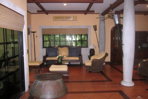 Casa de 3 dormitorios en Pattaya, Tailandia № 45549 - foto 23