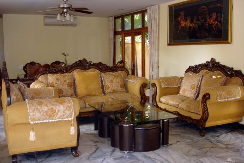 Casa de 3 dormitorios en Pattaya, Tailandia № 45553 - foto 6
