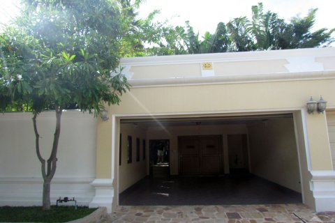 Casa de 2 dormitorios en Pattaya, Tailandia № 45509