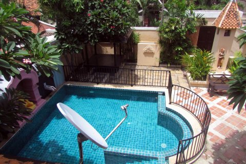 Casa de 3 dormitorios en Jomtien Beach, Pattaya, Tailandia № 45440 - foto 18