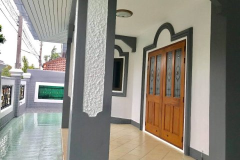 Casa de 3 dormitorios en Pattaya, Tailandia № 45544 - foto 23