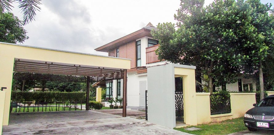 Casa de 3 dormitorios en Pattaya, Tailandia № 45429