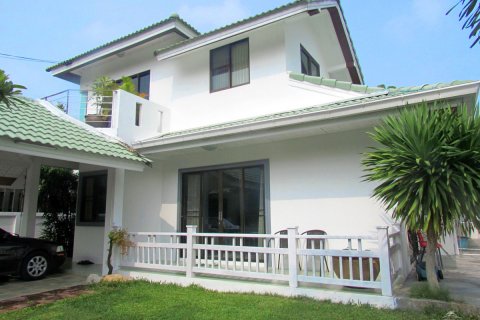 Casa de 3 dormitorios en Pattaya, Tailandia № 45432 - foto 27