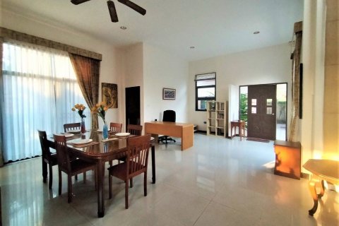 Casa de 3 dormitorios en Pattaya, Tailandia № 45557 - foto 28