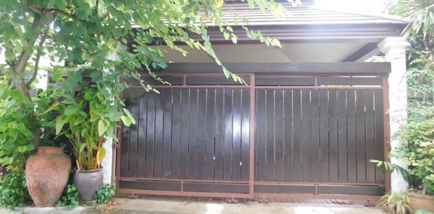 Casa de 3 dormitorios en Pattaya, Tailandia № 45476