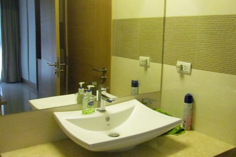 Condominio de 2 dormitorios en Pattaya, Tailandia № 45014 - foto 8