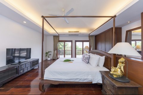 Casa de 4 dormitorios en Jomtien Beach, Pattaya, Tailandia № 45498 - foto 7