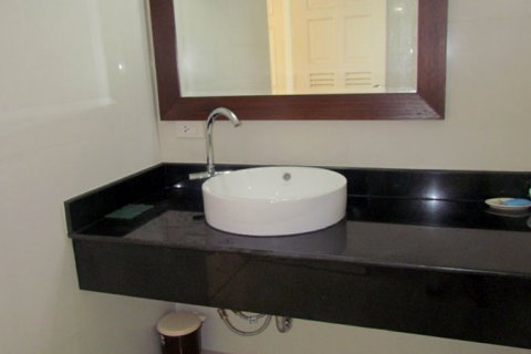Casa de 3 dormitorios en Pattaya, Tailandia № 45432 - foto 25