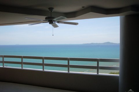 Condominio de 3 dormitorios en Jomtien Beach, Pattaya, Tailandia № 45185 - foto 4