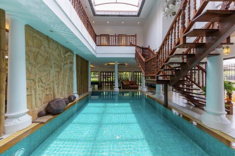 Casa de 4 dormitorios en Jomtien Beach, Pattaya, Tailandia № 45498