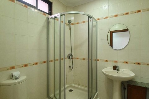 Casa de 4 dormitorios en Pattaya, Tailandia № 45537 - foto 10