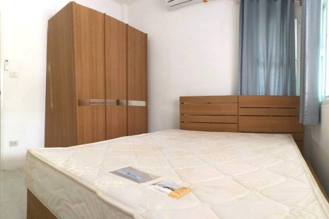 Casa de 3 dormitorios en Pattaya, Tailandia № 45541 - foto 14