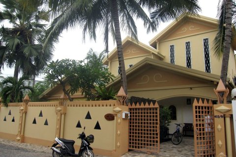 Casa de 3 dormitorios en Jomtien Beach, Pattaya, Tailandia № 45495