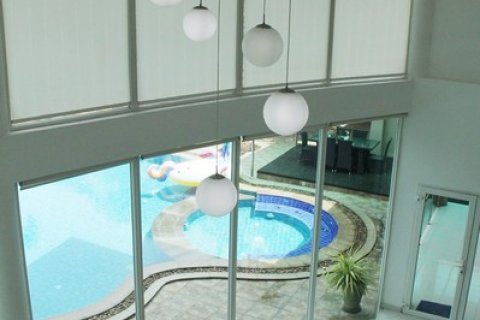 Casa de 4 dormitorios en Pattaya, Tailandia № 45519 - foto 4