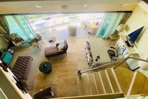 Sobre plano Chateau Dale Thabali en Pattaya, Tailandia № 28365 - foto 11