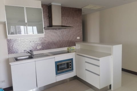 Condominio de 2 dormitorios en Jomtien Beach, Pattaya, Tailandia № 45265 - foto 3