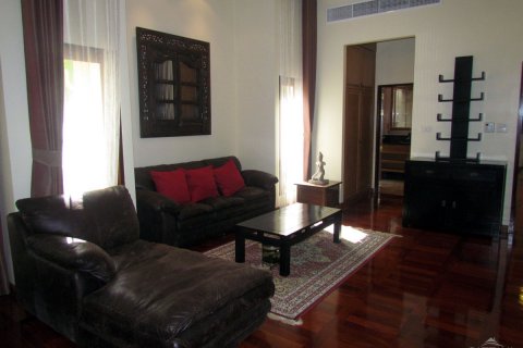Casa de 2 dormitorios en Pattaya, Tailandia № 45509 - foto 15