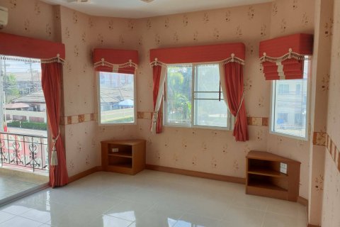 Casa de 3 dormitorios en Pattaya, Tailandia № 45484 - foto 6