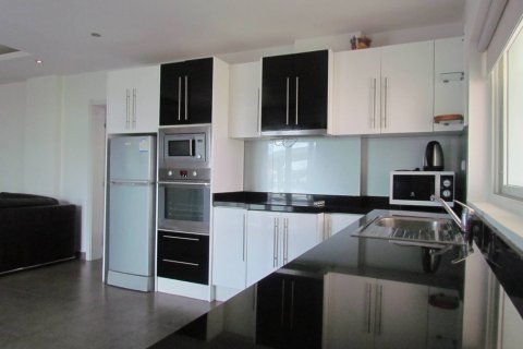 Condominio de 2 dormitorios en Pattaya, Tailandia № 45158 - foto 13