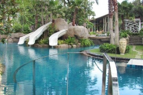 Sobre plano The Riviera Wongamat Beach en Pattaya, Tailandia № 25465 - foto 8