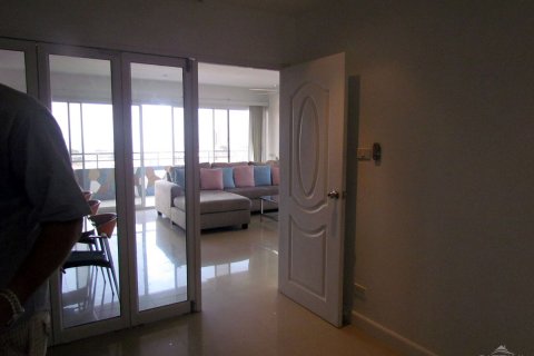 Condominio de 2 dormitorios en Pattaya, Tailandia № 45312 - foto 11