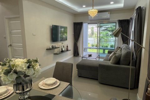 Casa de 4 dormitorios en Pattaya, Tailandia № 45480 - foto 8