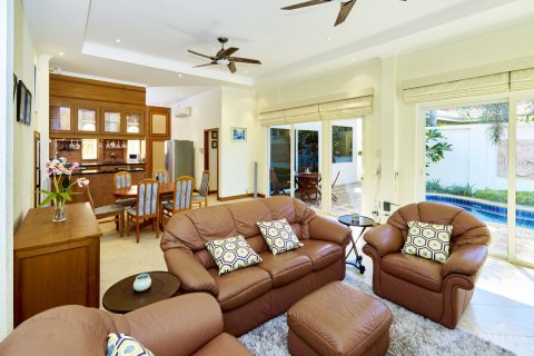 Casa de 2 dormitorios en Pattaya, Tailandia № 45525 - foto 9