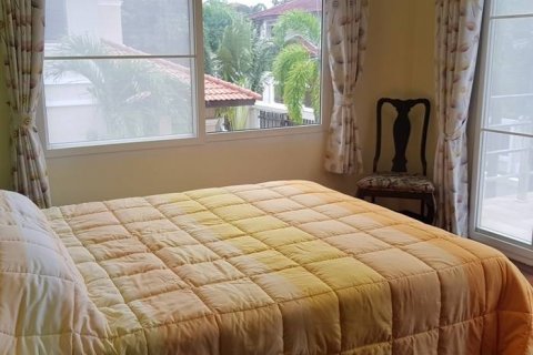 Casa de 5 dormitorios en Pattaya, Tailandia № 45526 - foto 20