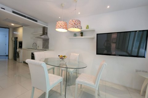 Condominio de 2 dormitorios en Pattaya, Tailandia № 45401 - foto 10