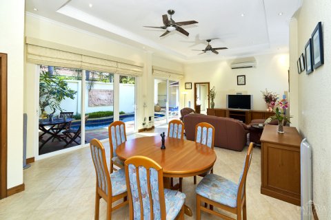 Casa de 2 dormitorios en Pattaya, Tailandia № 45525 - foto 6